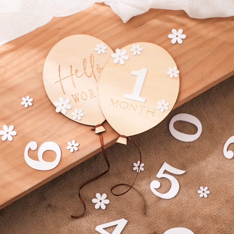 Wooden Milestone Cards – Month-by-Month Baby Photos