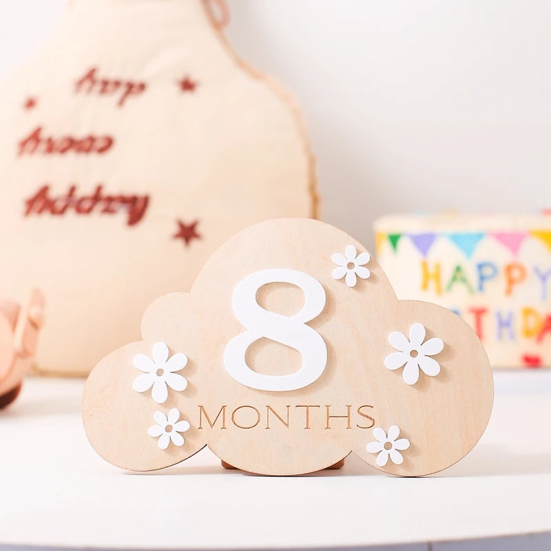 Wooden Milestone Cards – Month-by-Month Baby Photos