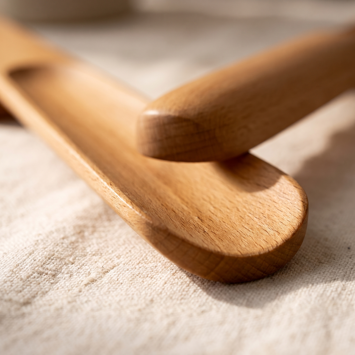 Close-up of the beech wood grain of the shoe horn